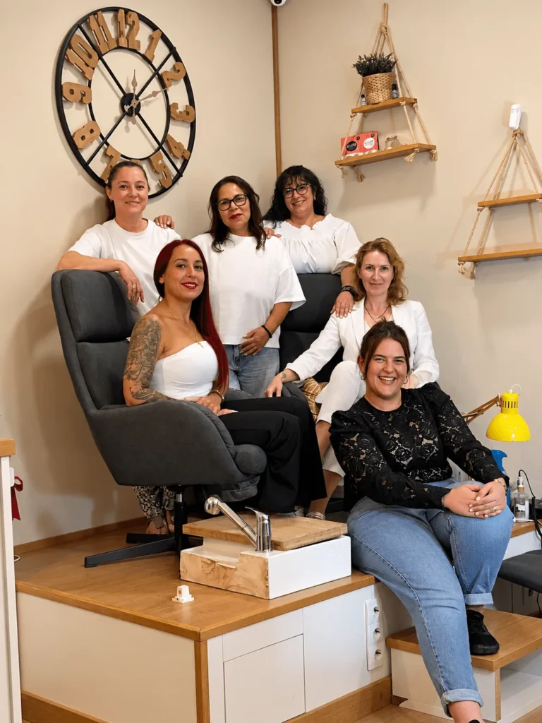 equipo va de manitos webatot